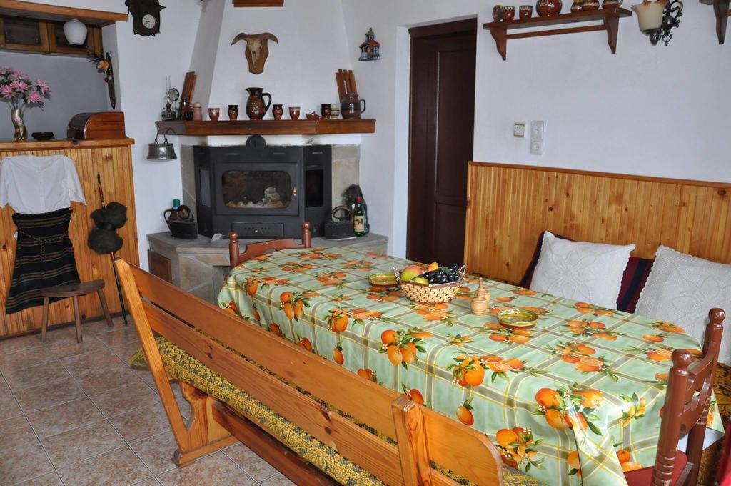 Dyadovata Kashta Hotel Elena Quarto foto