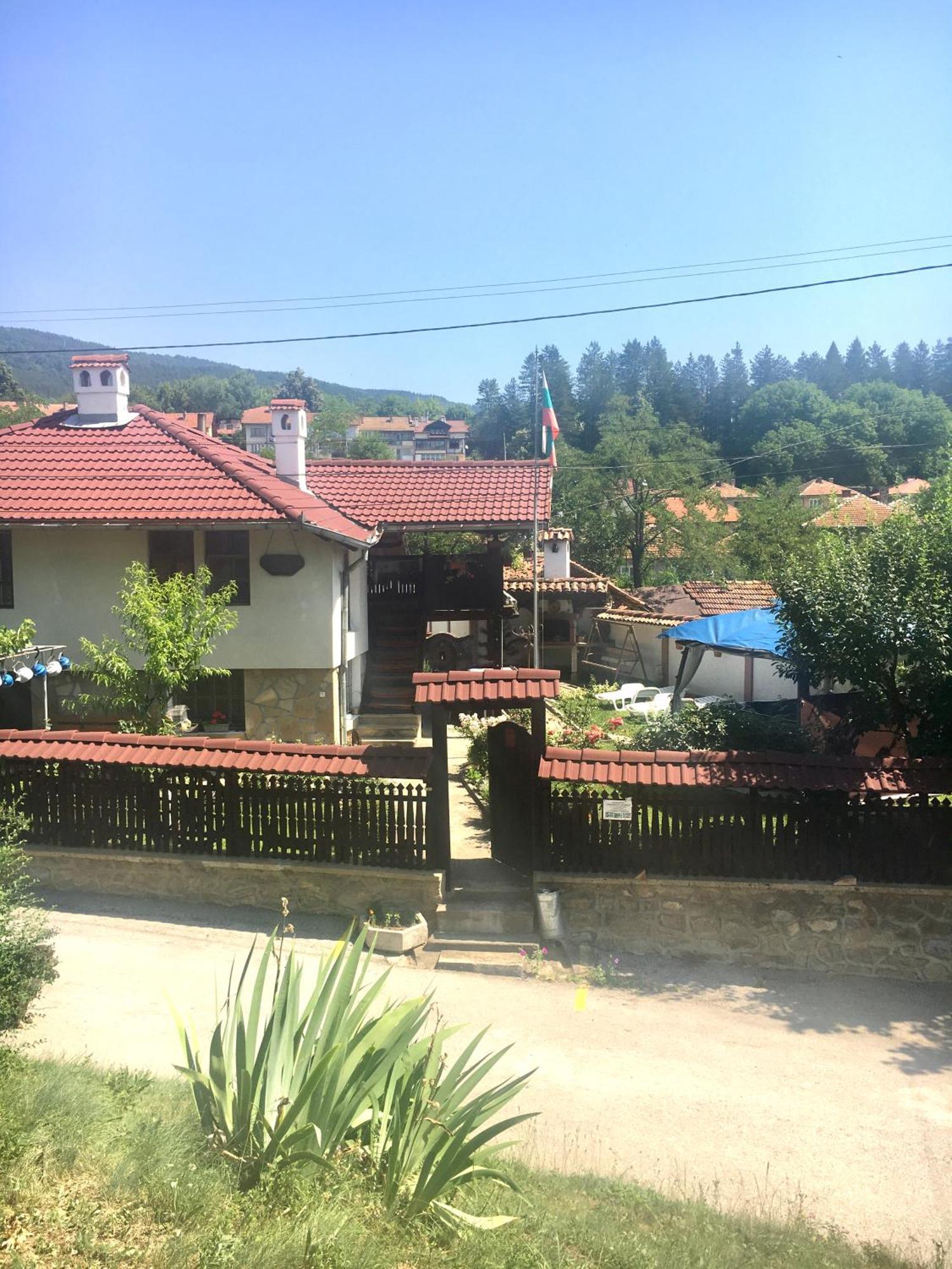 Dyadovata Kashta Hotel Elena Exterior foto