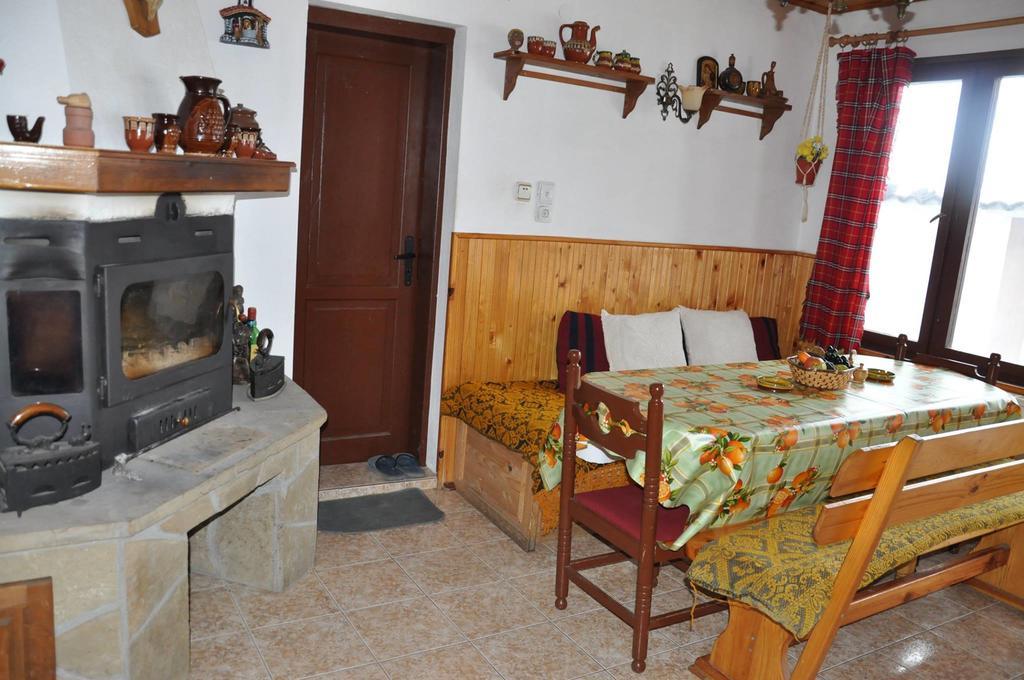 Dyadovata Kashta Hotel Elena Quarto foto